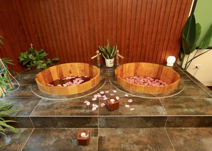 Red Dzao Herbal Bath: Magical benefits beyond relaxation