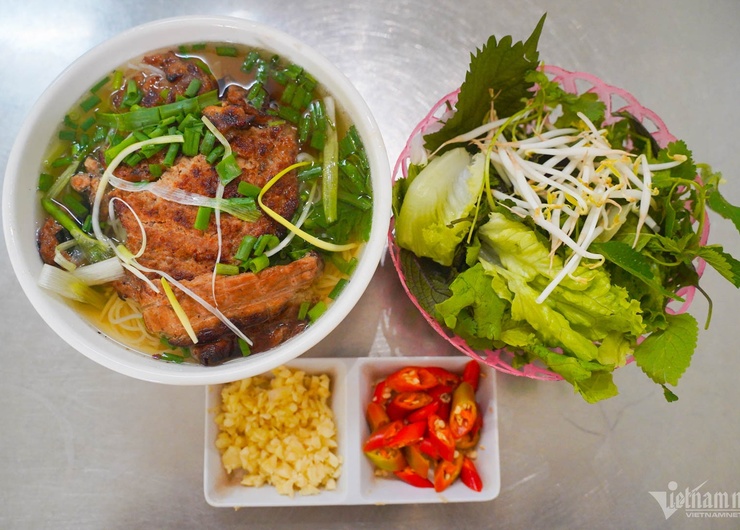 Discover Hanoi's 10 Best Pho and Bun Cha Experiences